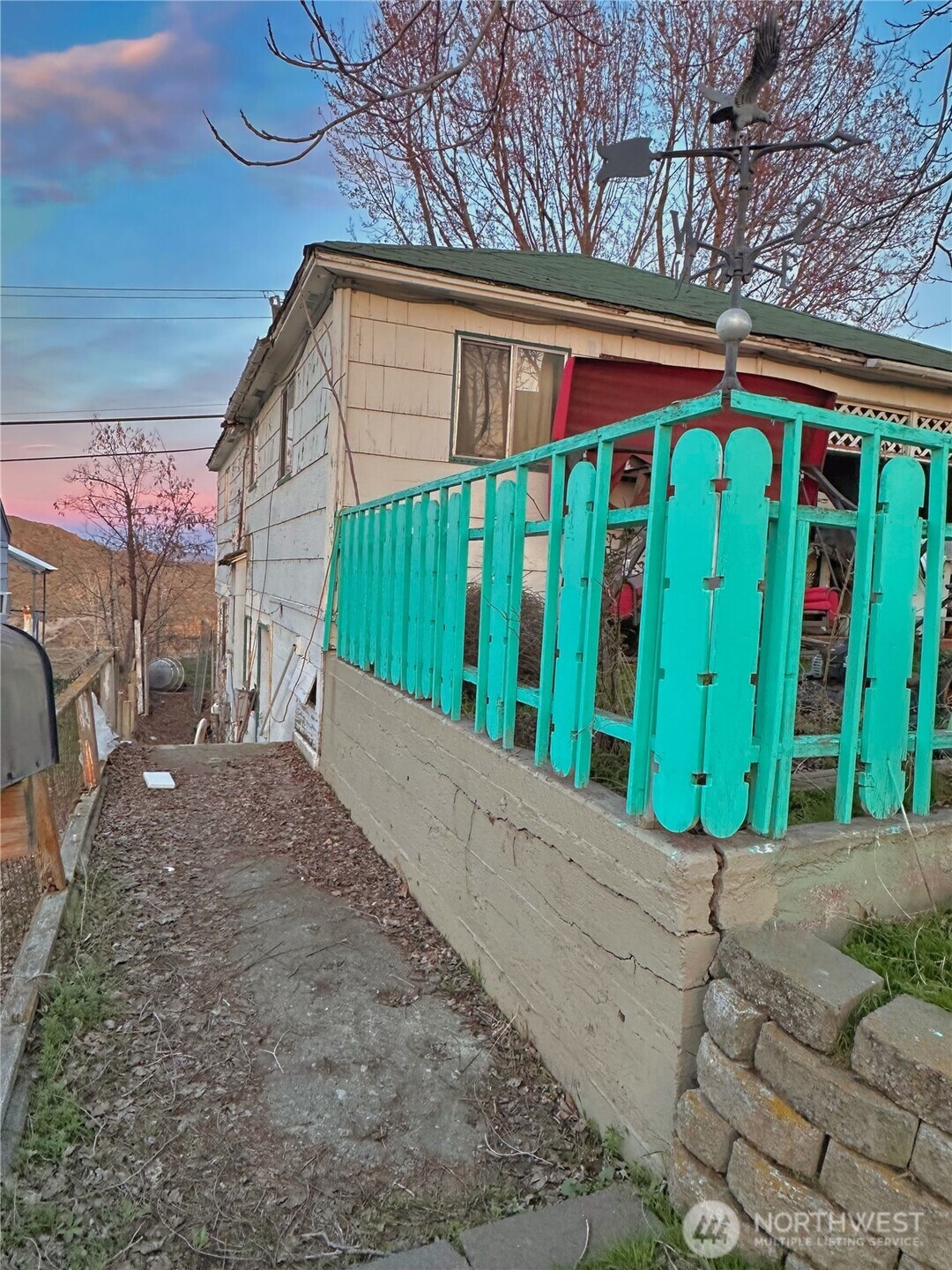 main property photo 17