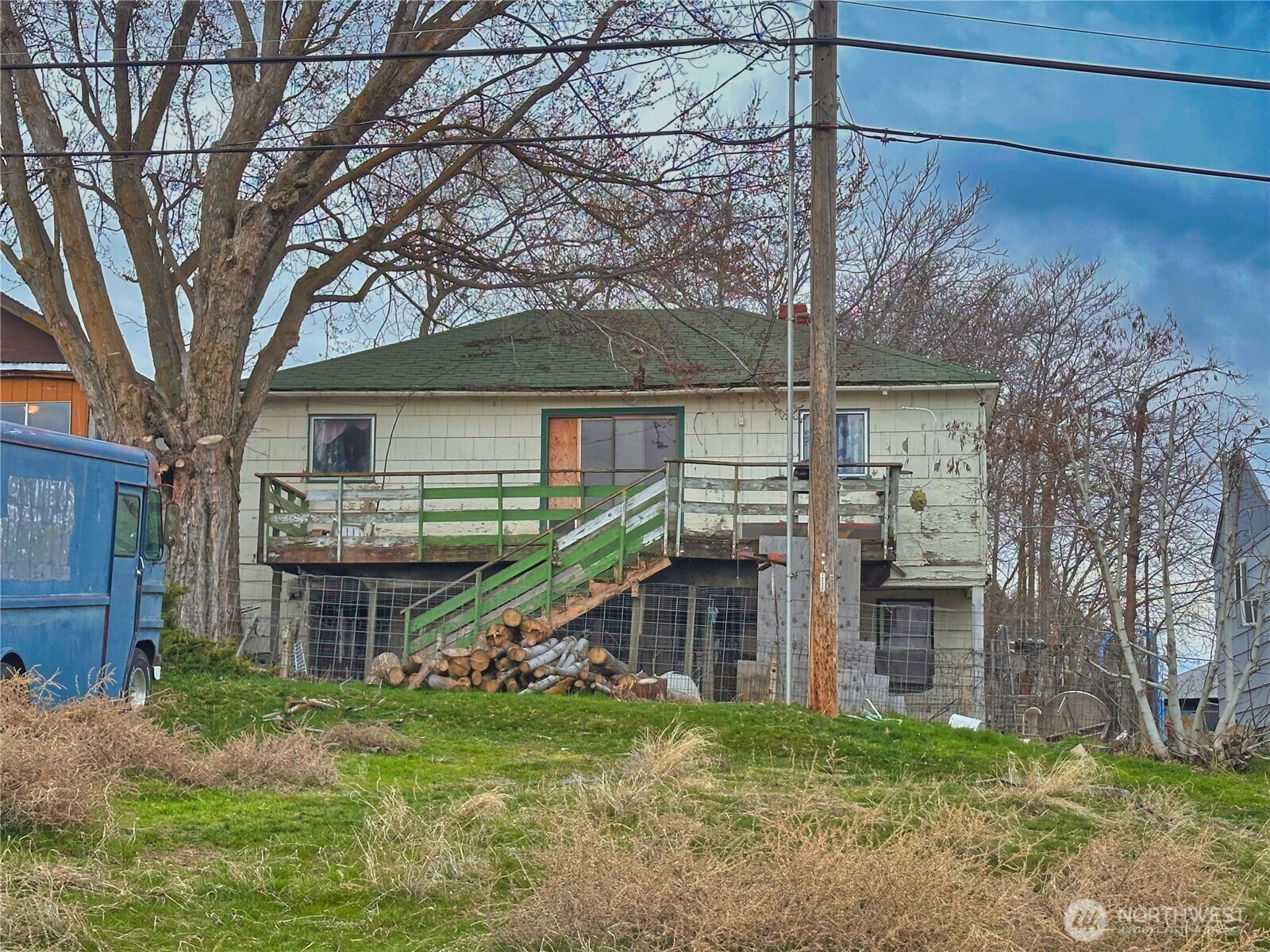 main property photo 7