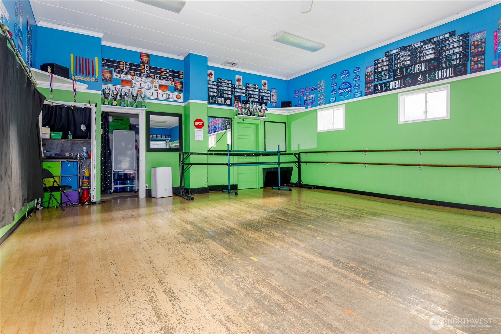 main property photo 10