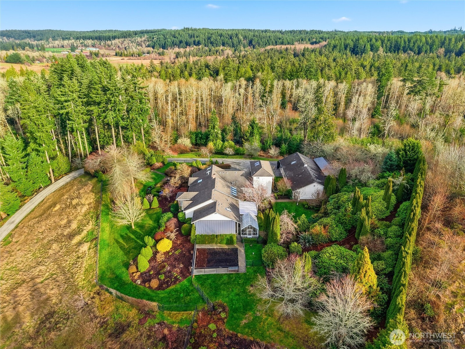 main property photo 35