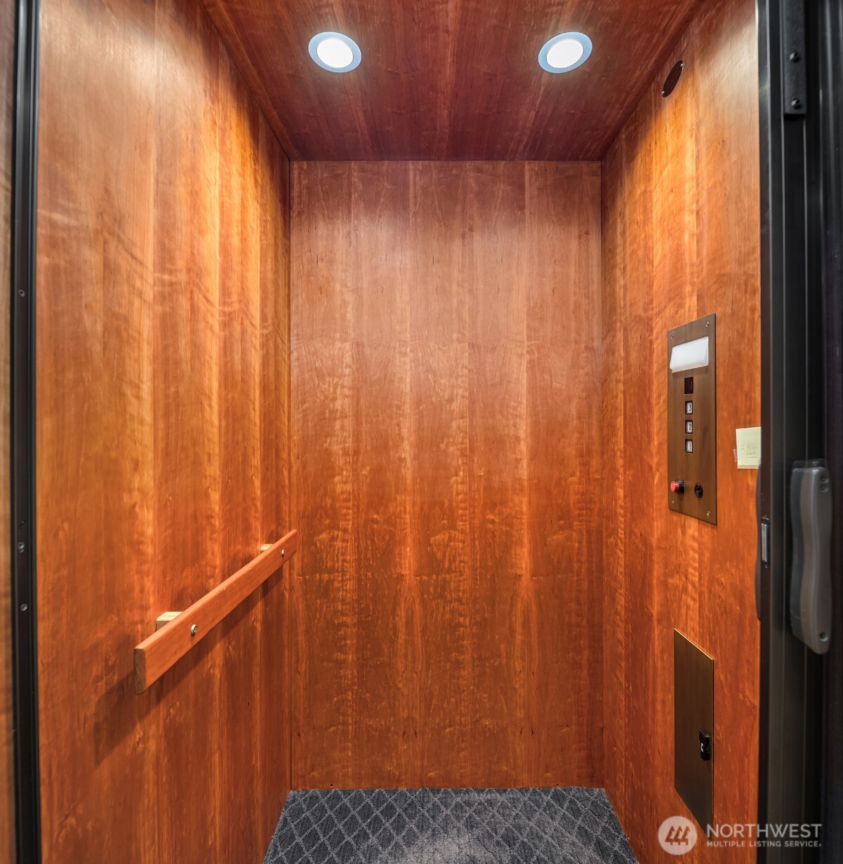 property viewer photo 16