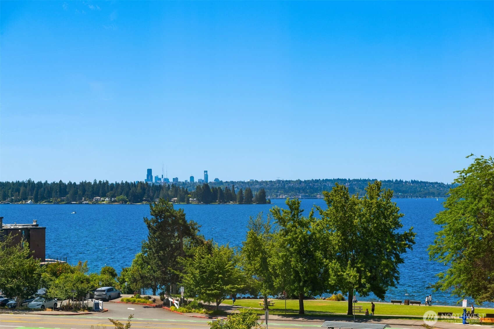 property viewer photo 2