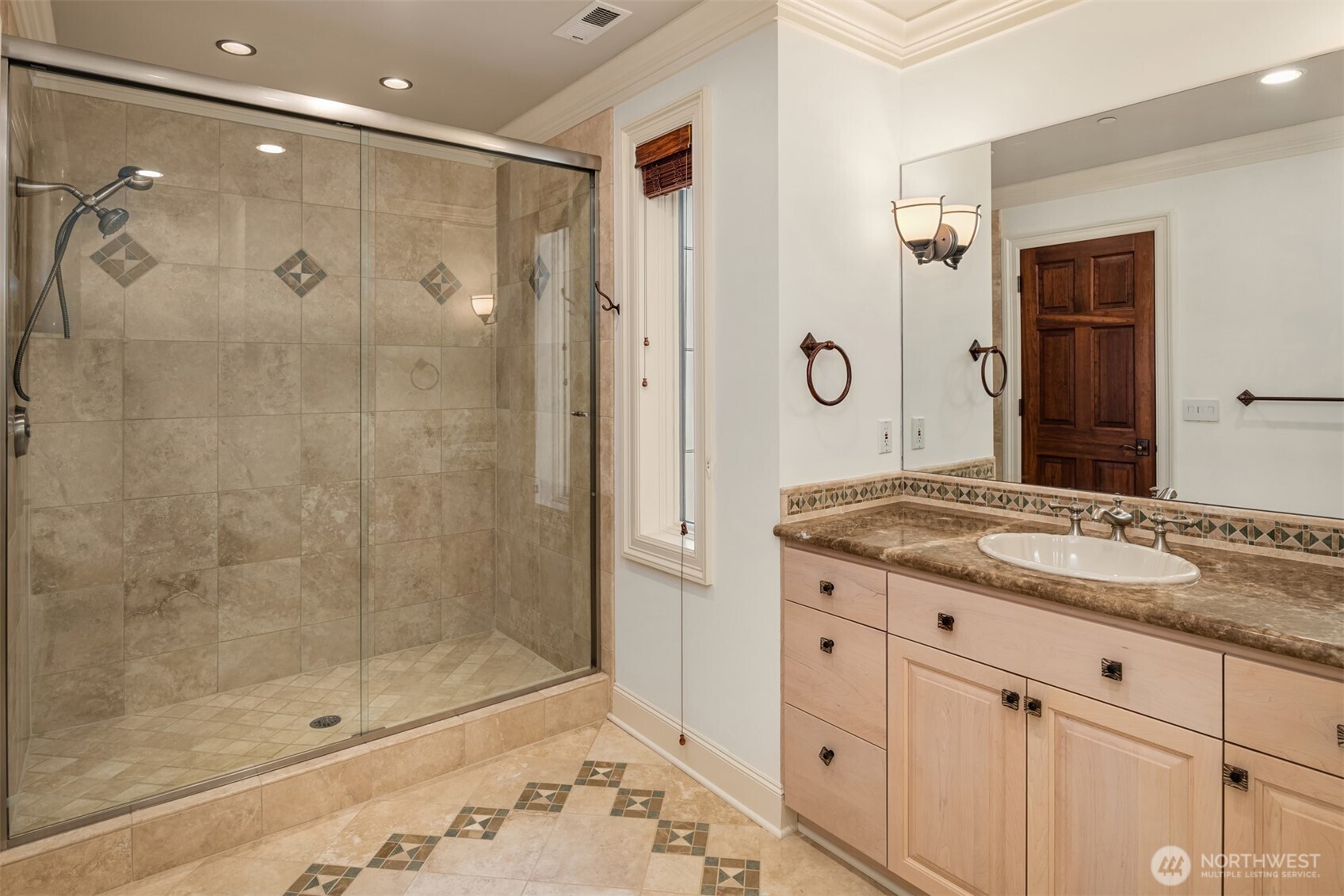 property viewer photo 22