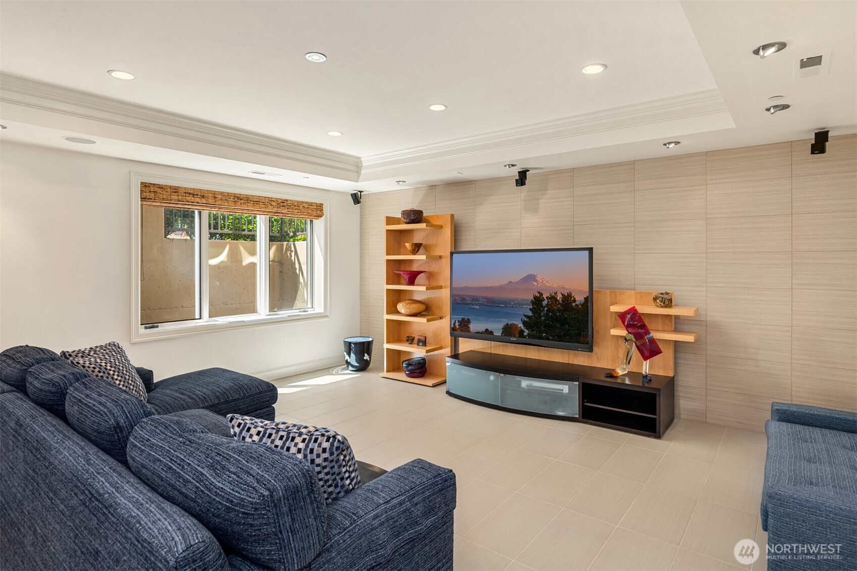 property viewer photo 26