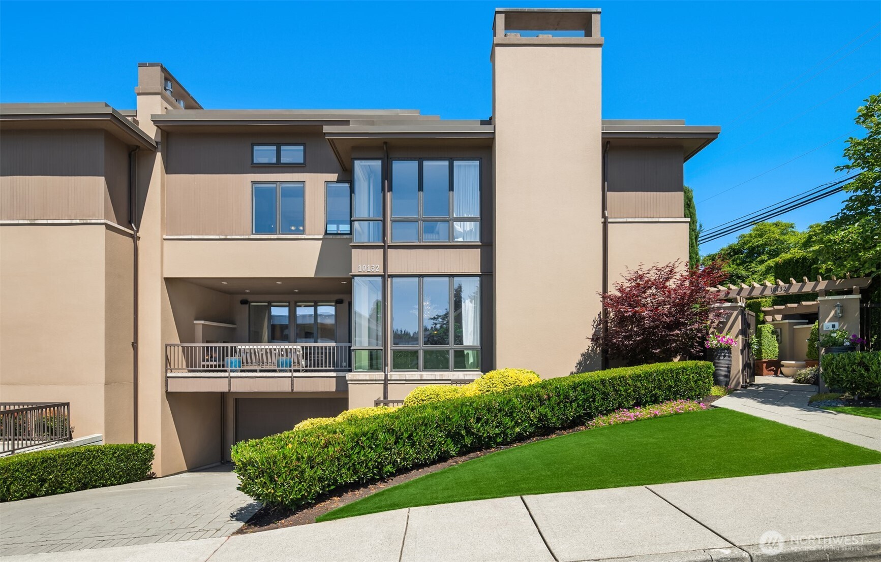 property viewer photo 32