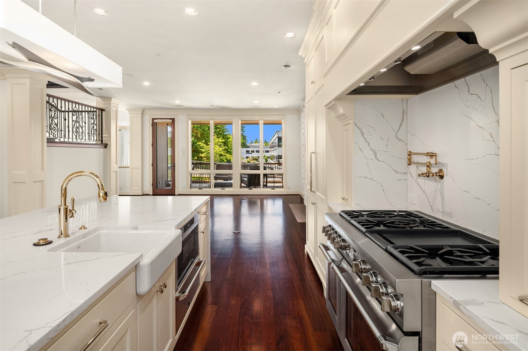 property viewer photo 8