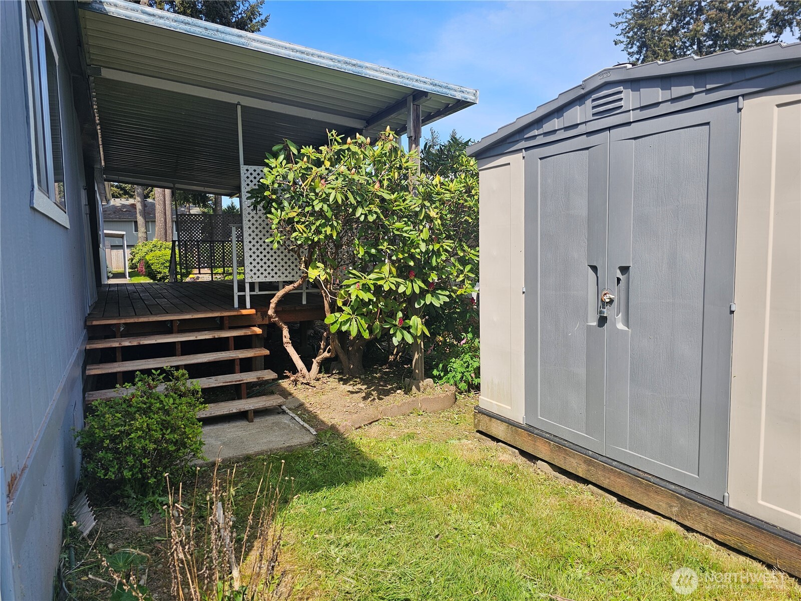 main property photo 33