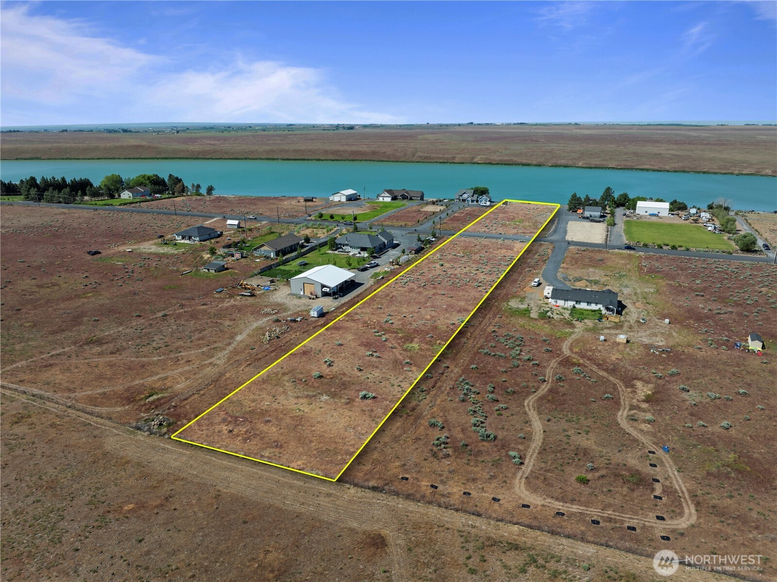 main property photo 10