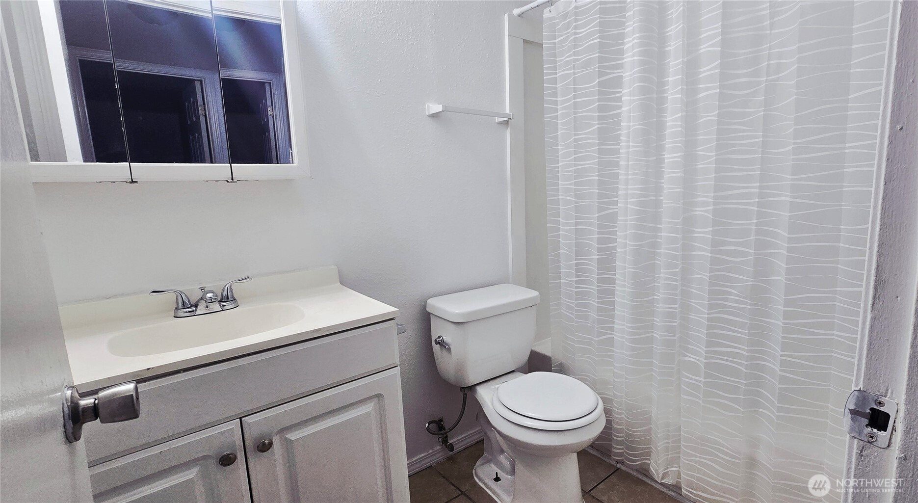 property viewer photo 6