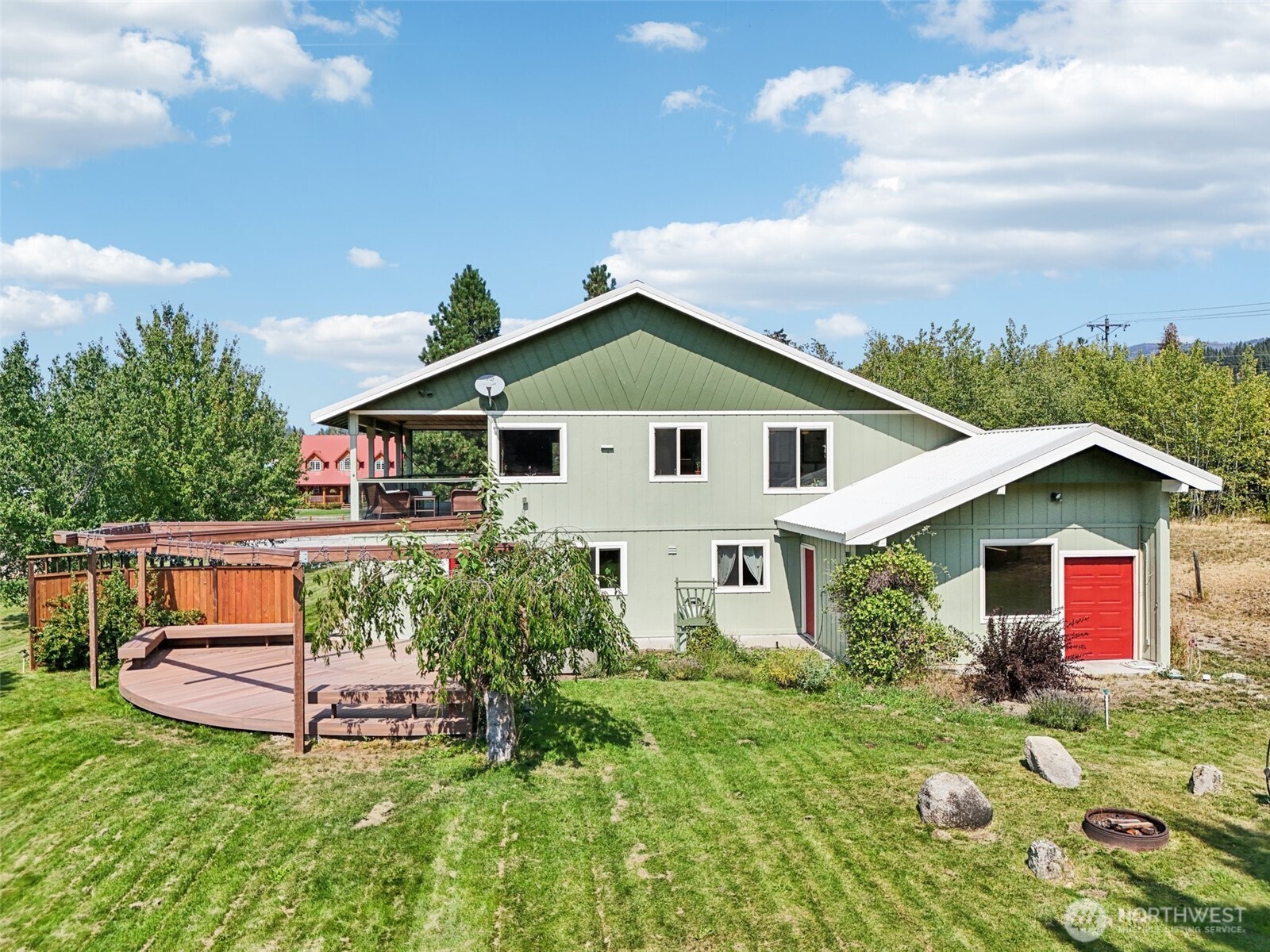 main property photo 31