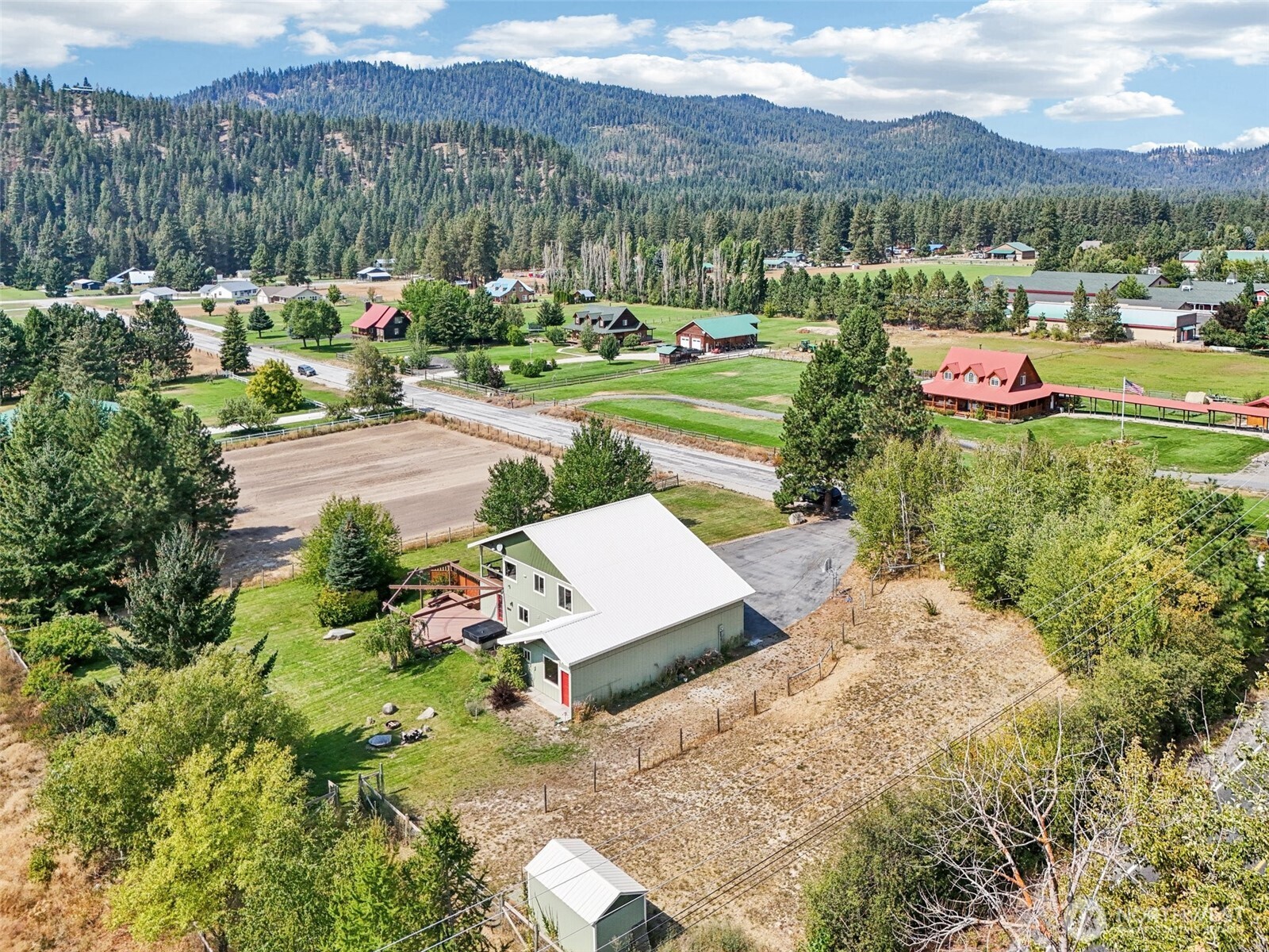 main property photo 37