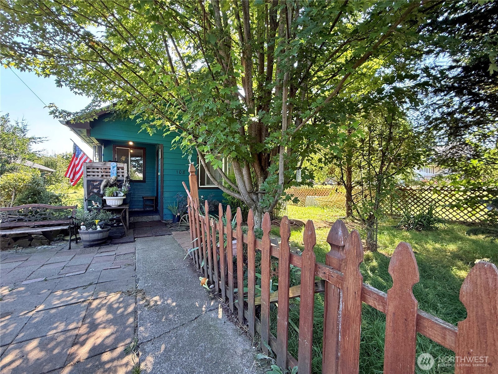 main property photo 22