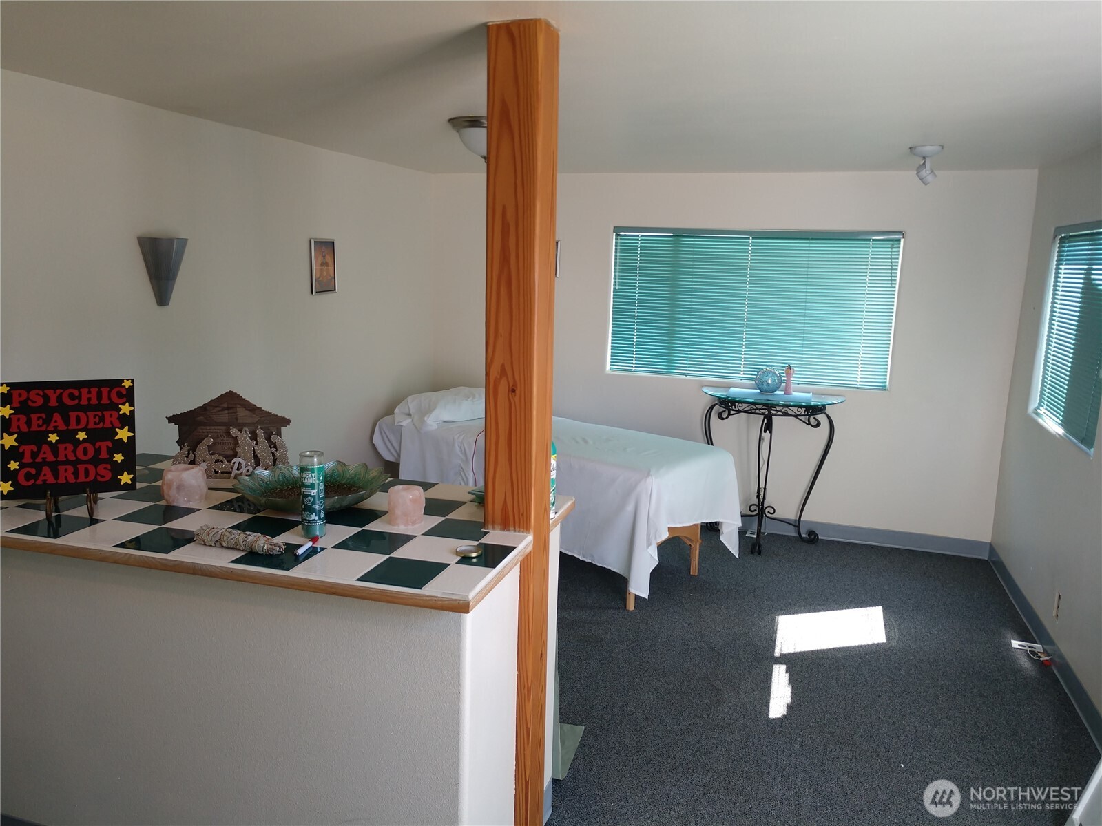 property viewer photo 4