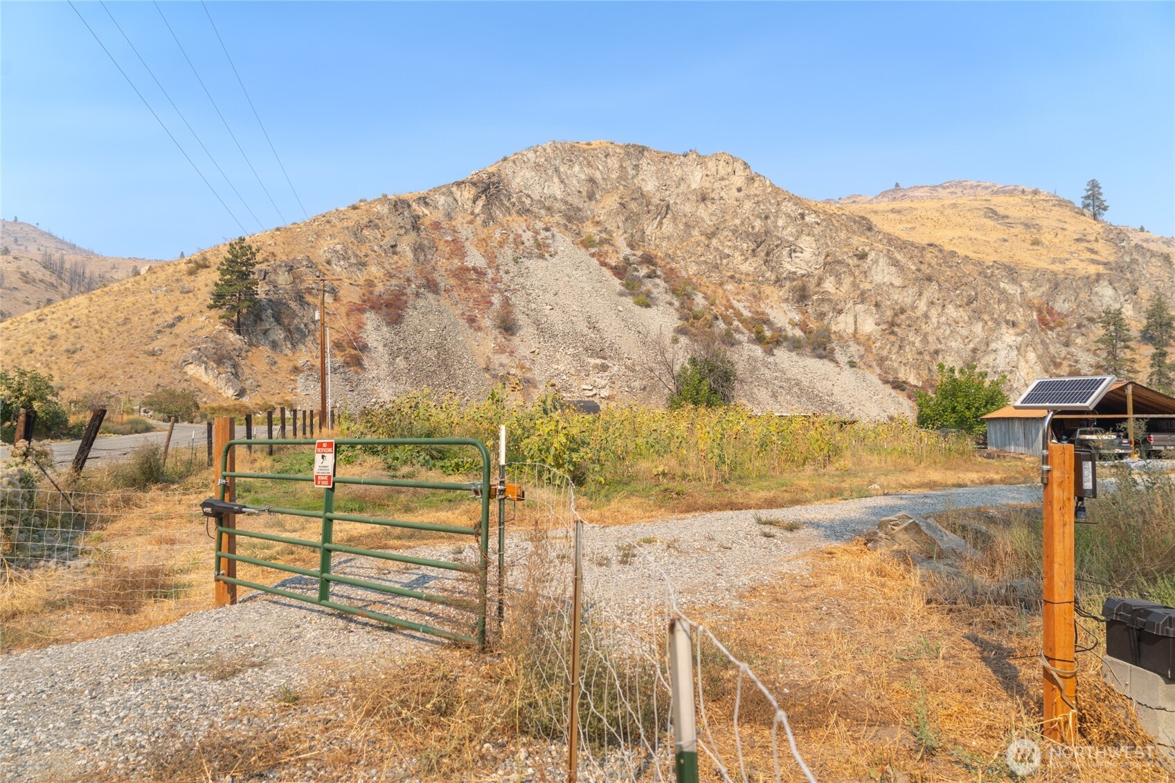 main property photo 25