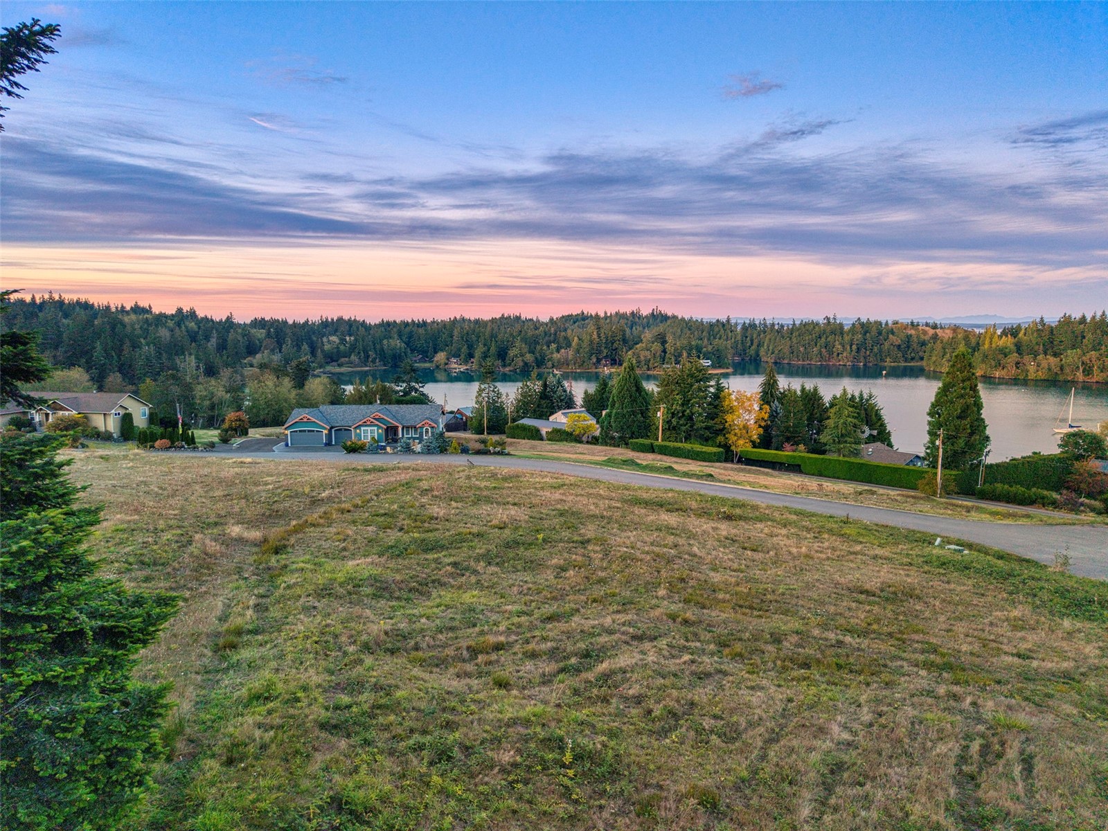 main property photo 12