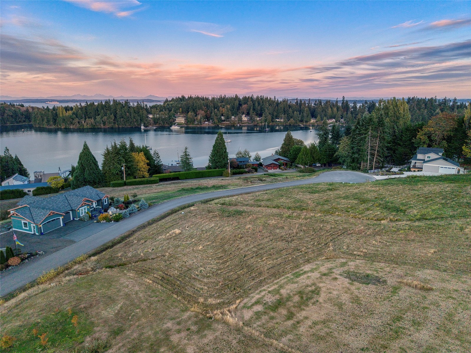main property photo 6