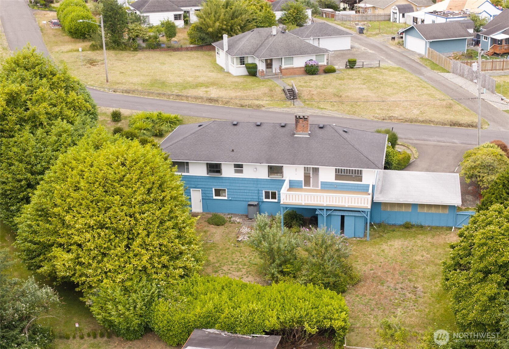 main property photo 27
