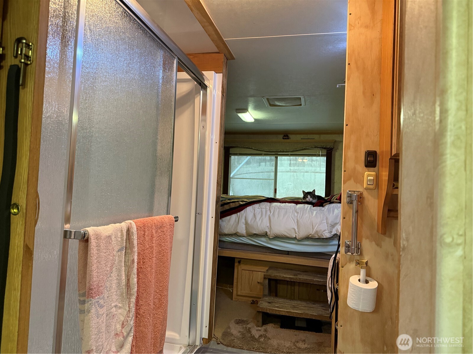 property viewer photo 8