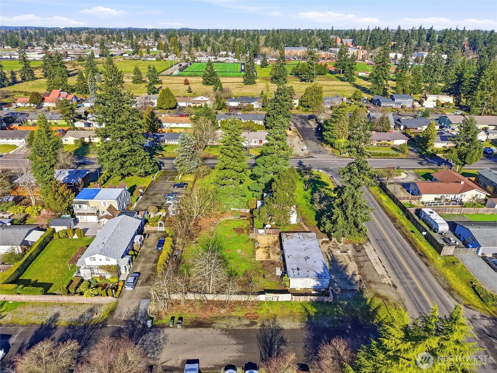 main property photo 12