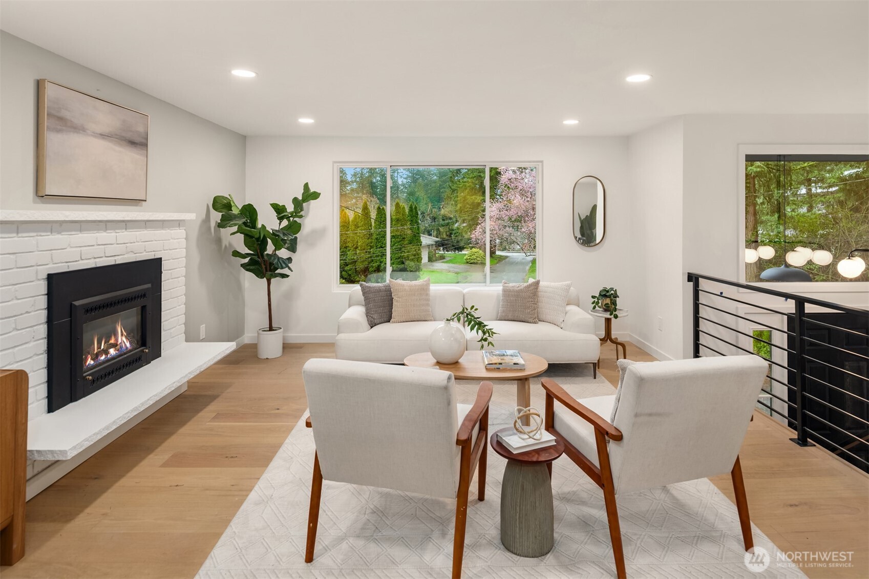 property viewer photo 7