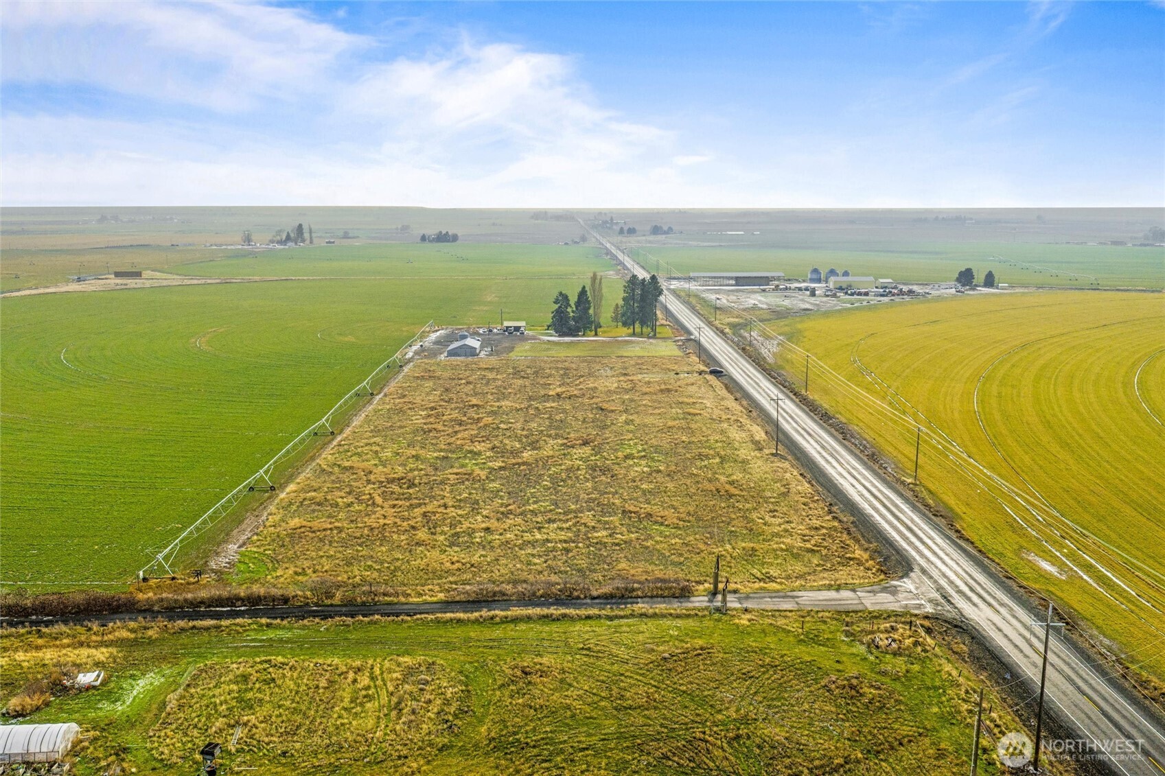 main property photo 13