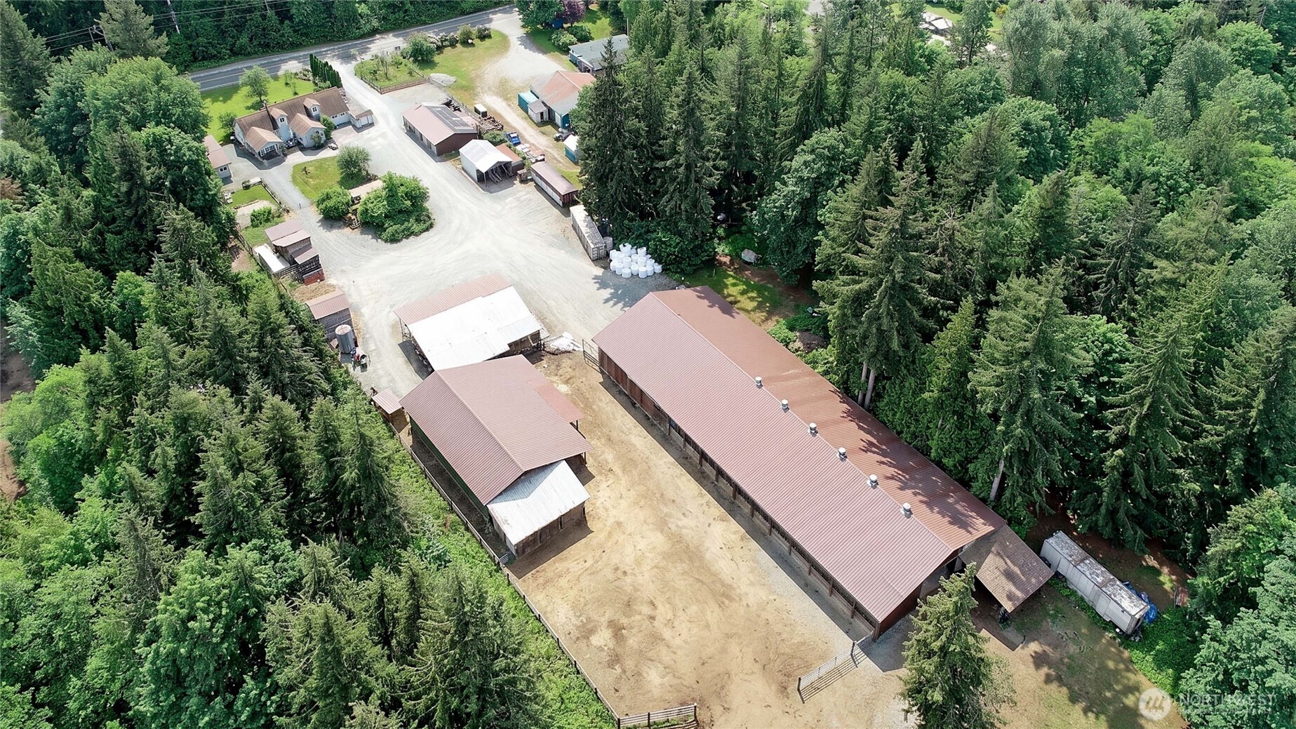 main property photo 32