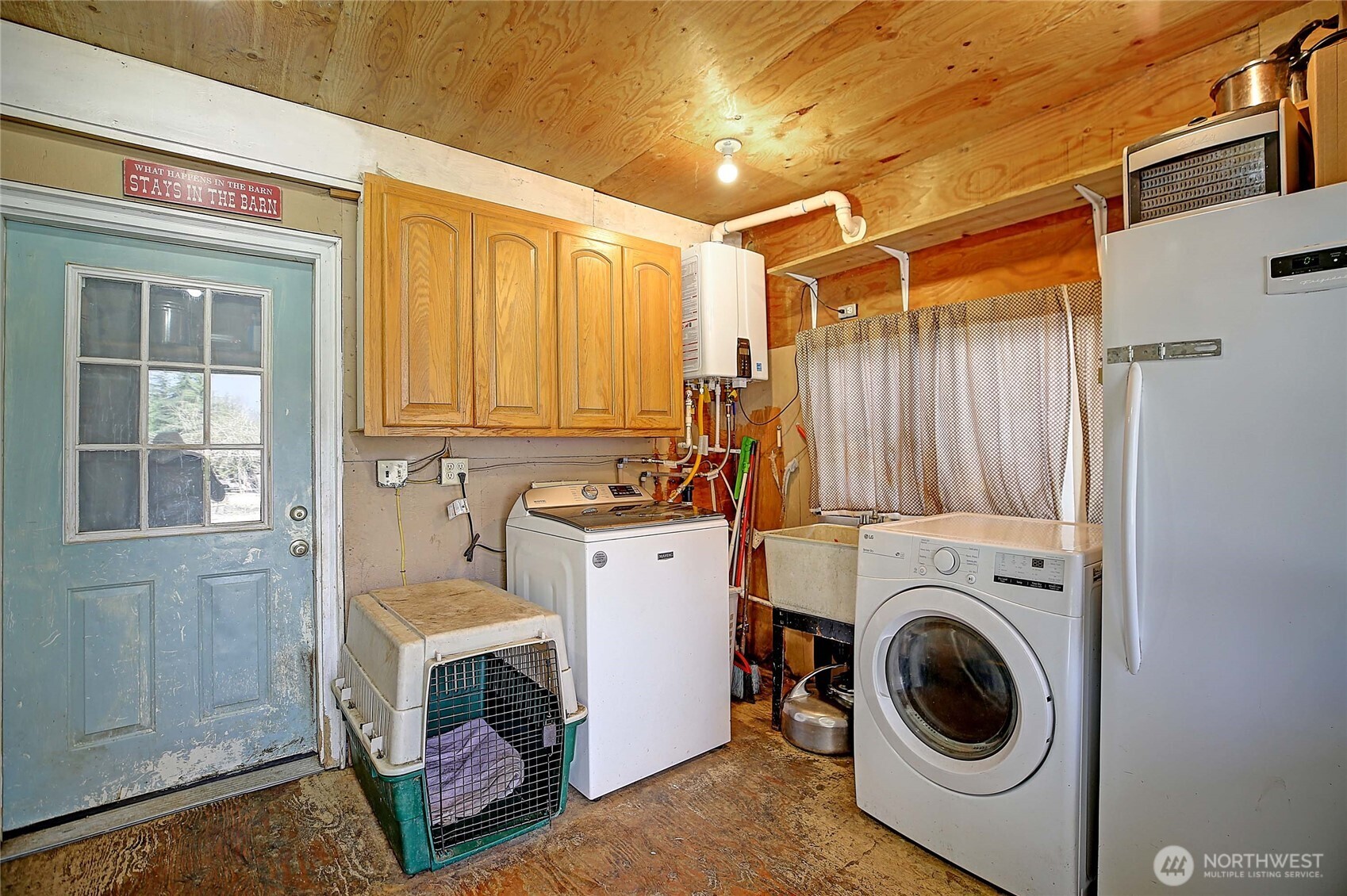 main property photo 39