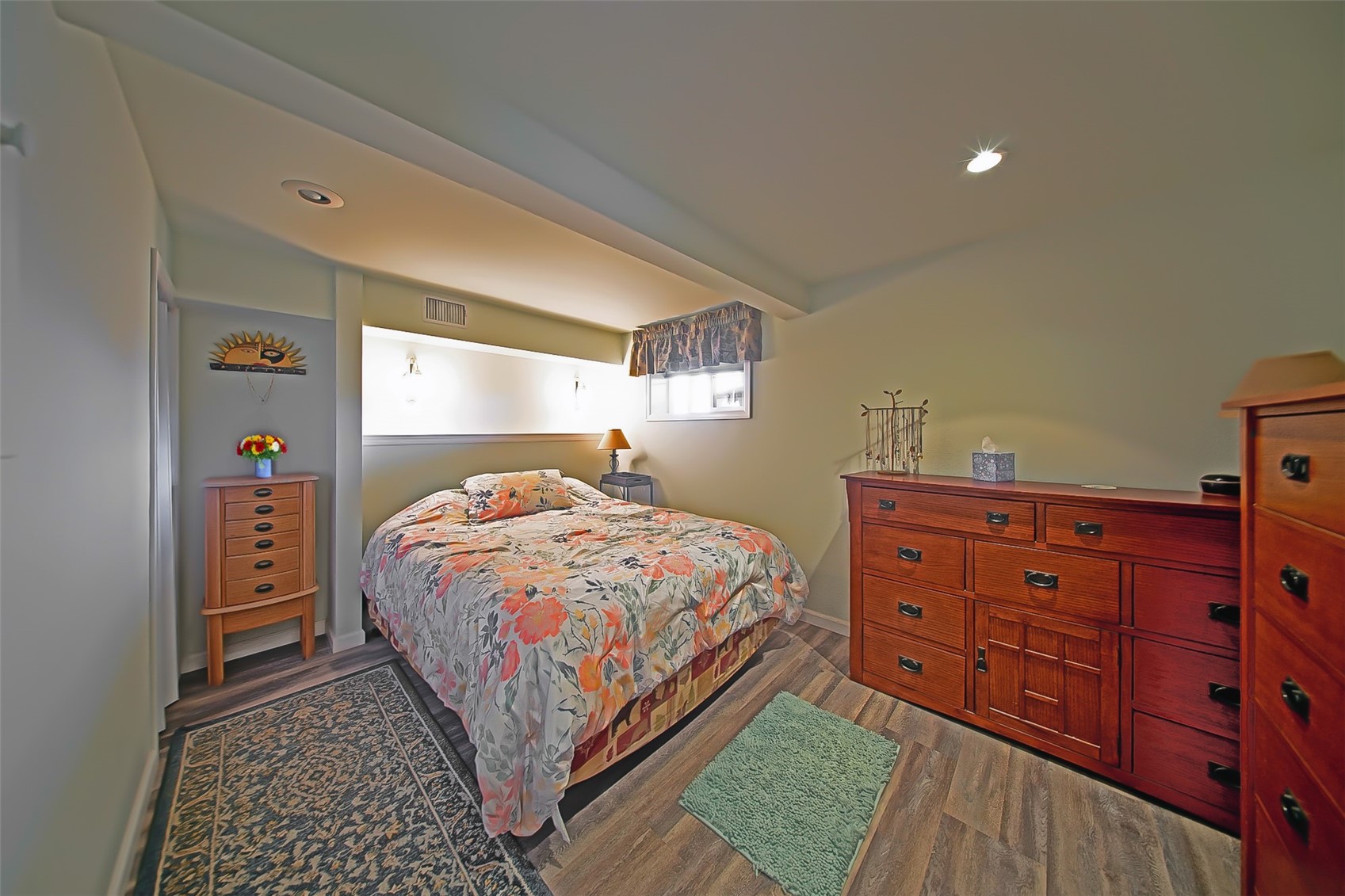 main property photo 26