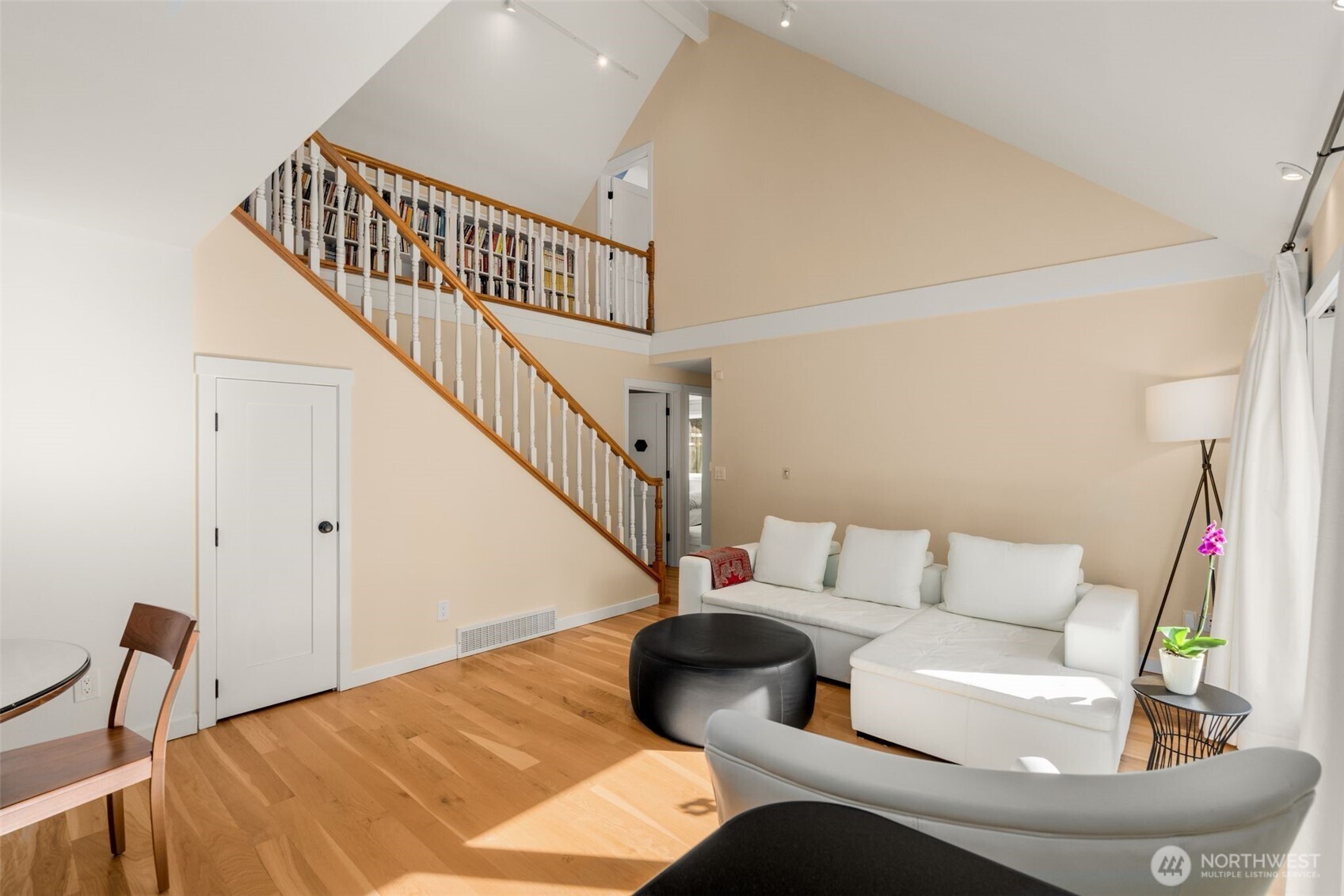 property viewer photo 12