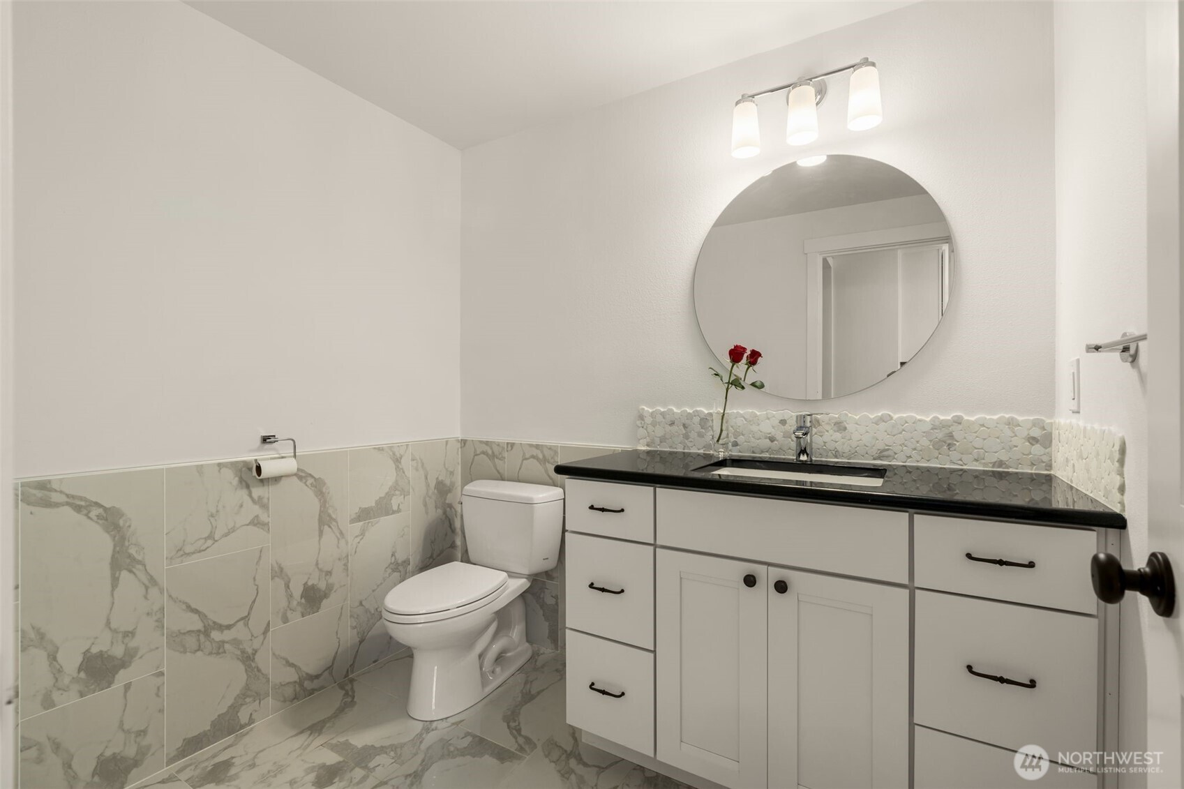 property viewer photo 13