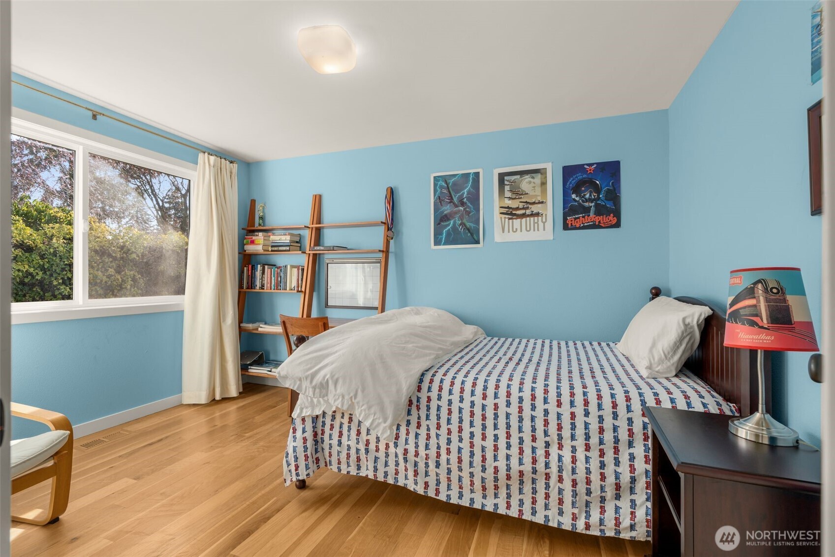 property viewer photo 18