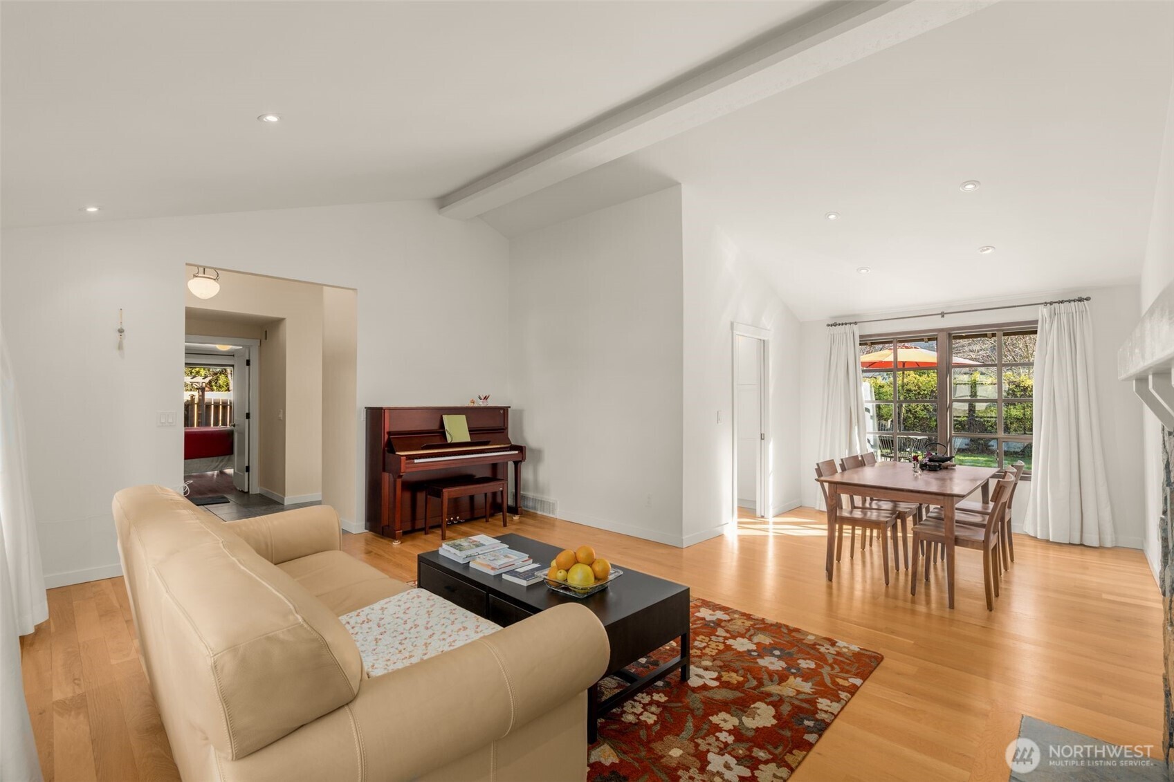 property viewer photo 5