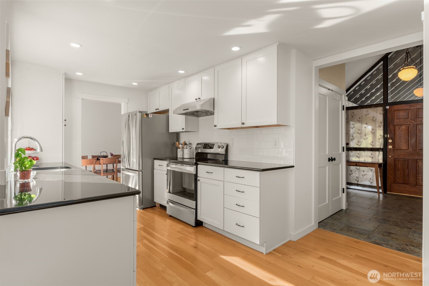 property viewer photo 9