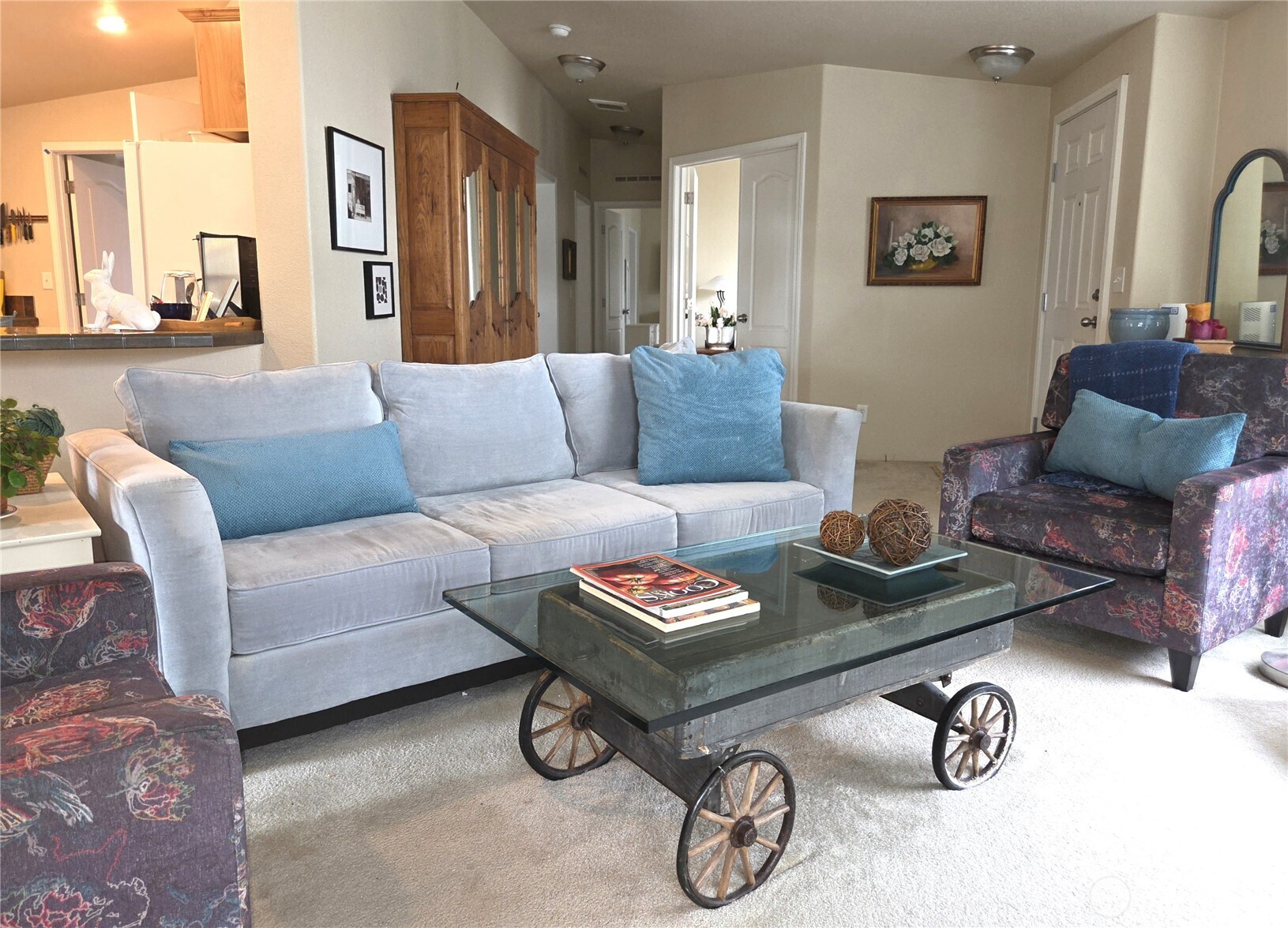 main property photo 4