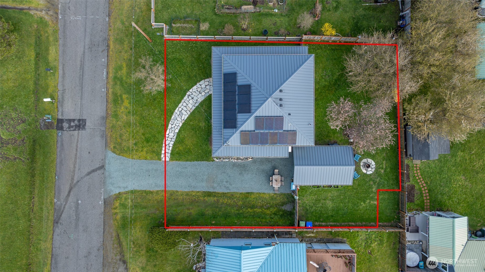 main property photo 38