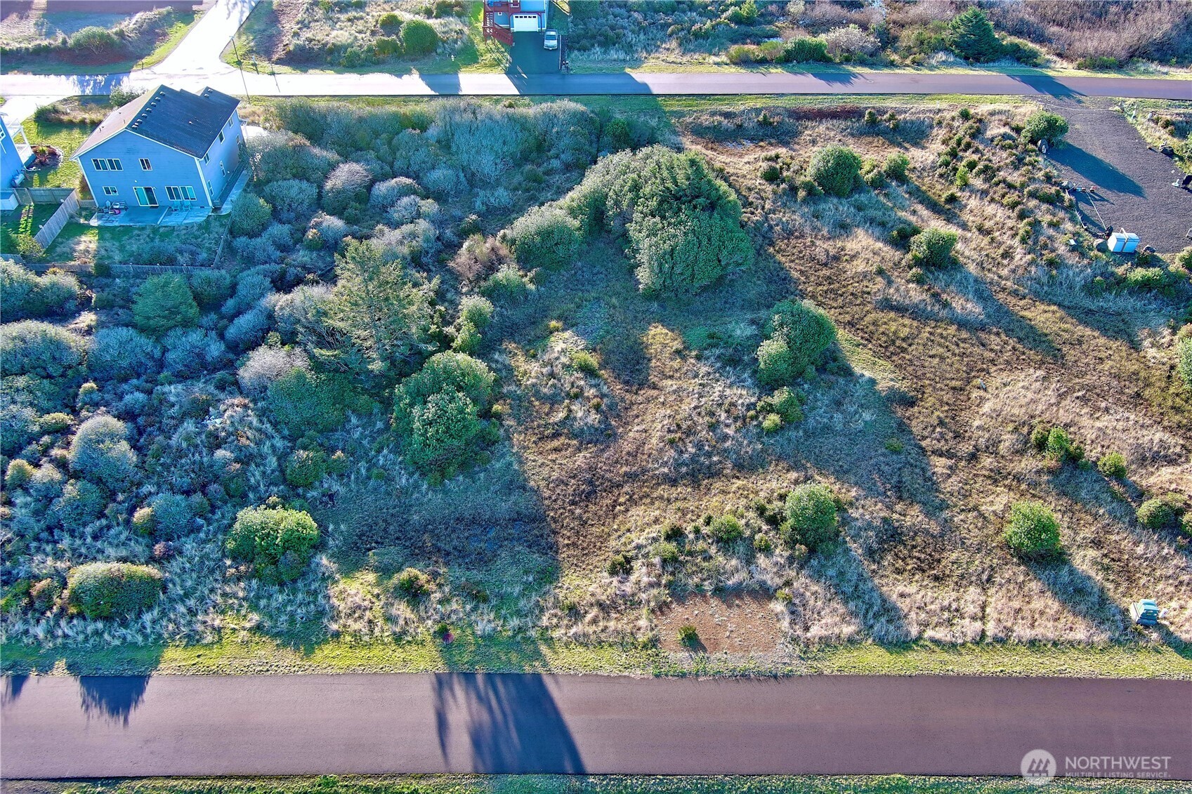 main property photo 13
