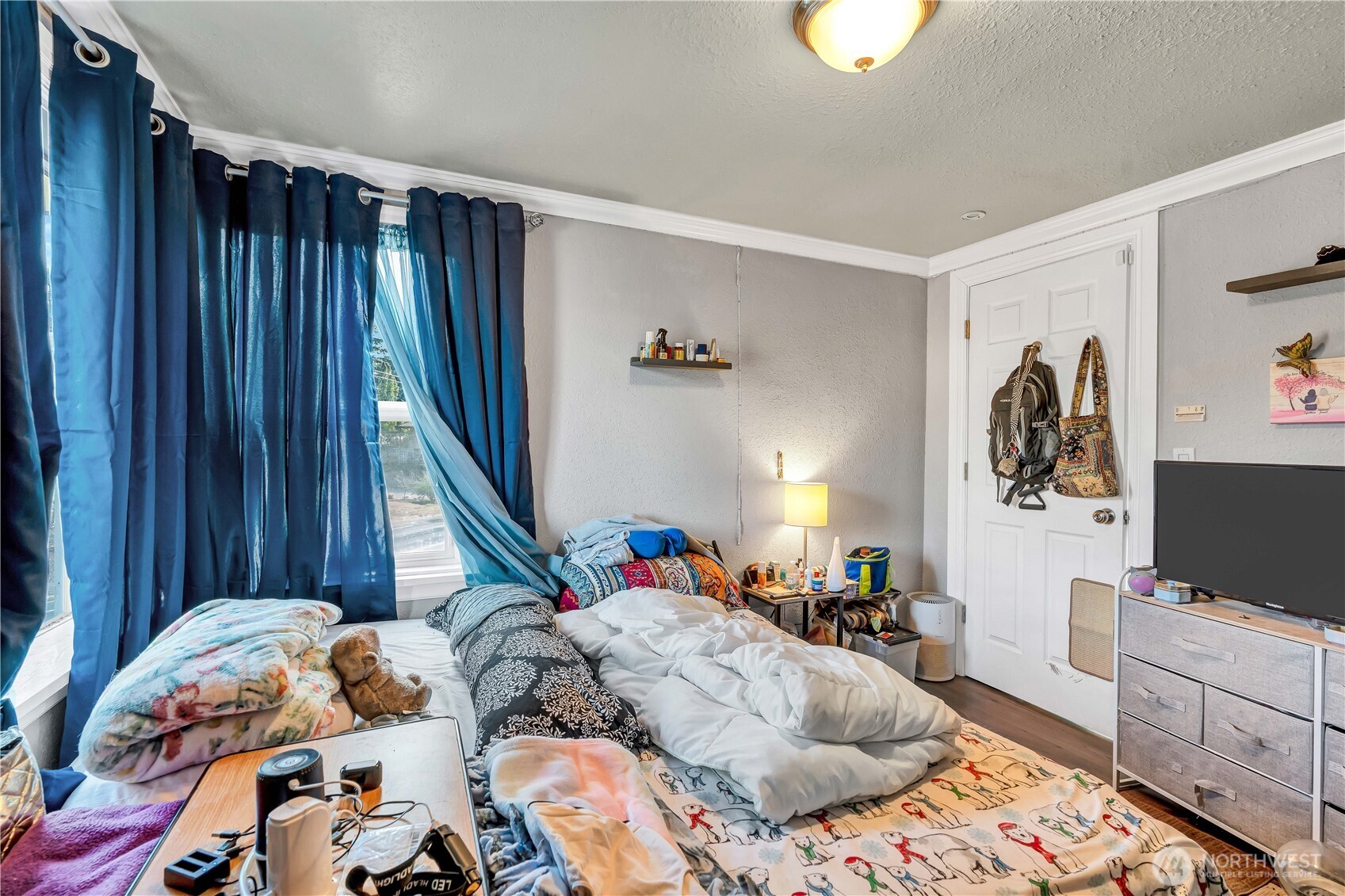 main property photo 12