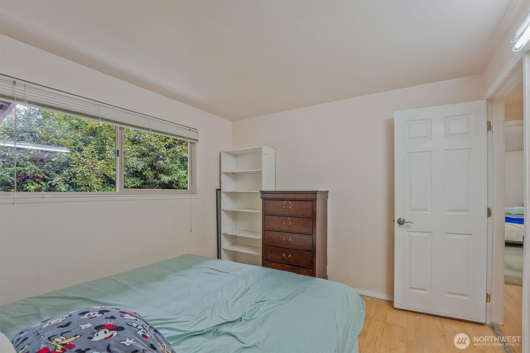 property viewer photo 17