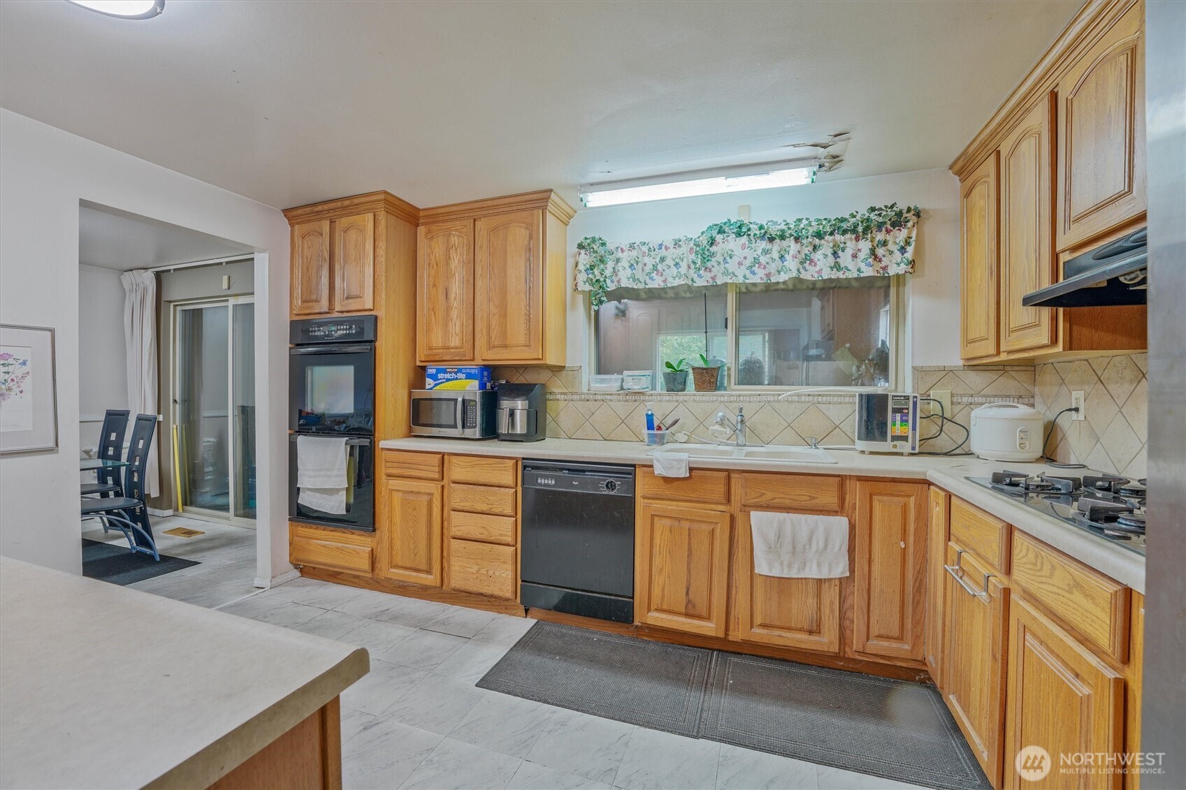 property viewer photo 2