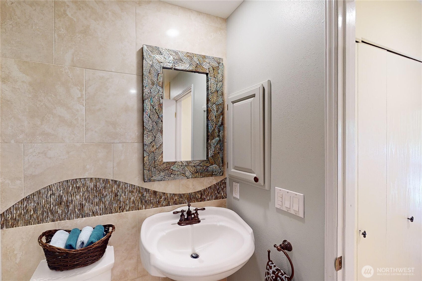 property viewer photo 10