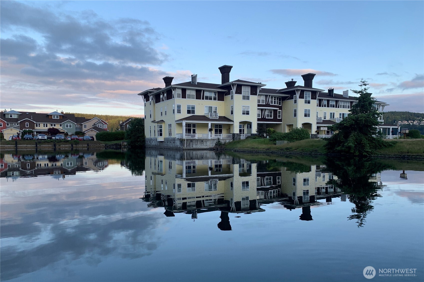 property viewer photo 16