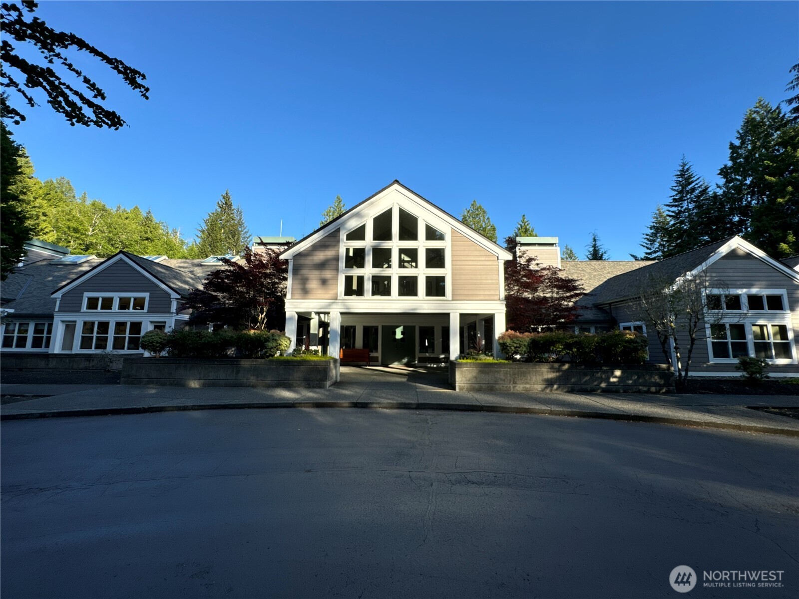property viewer photo 22