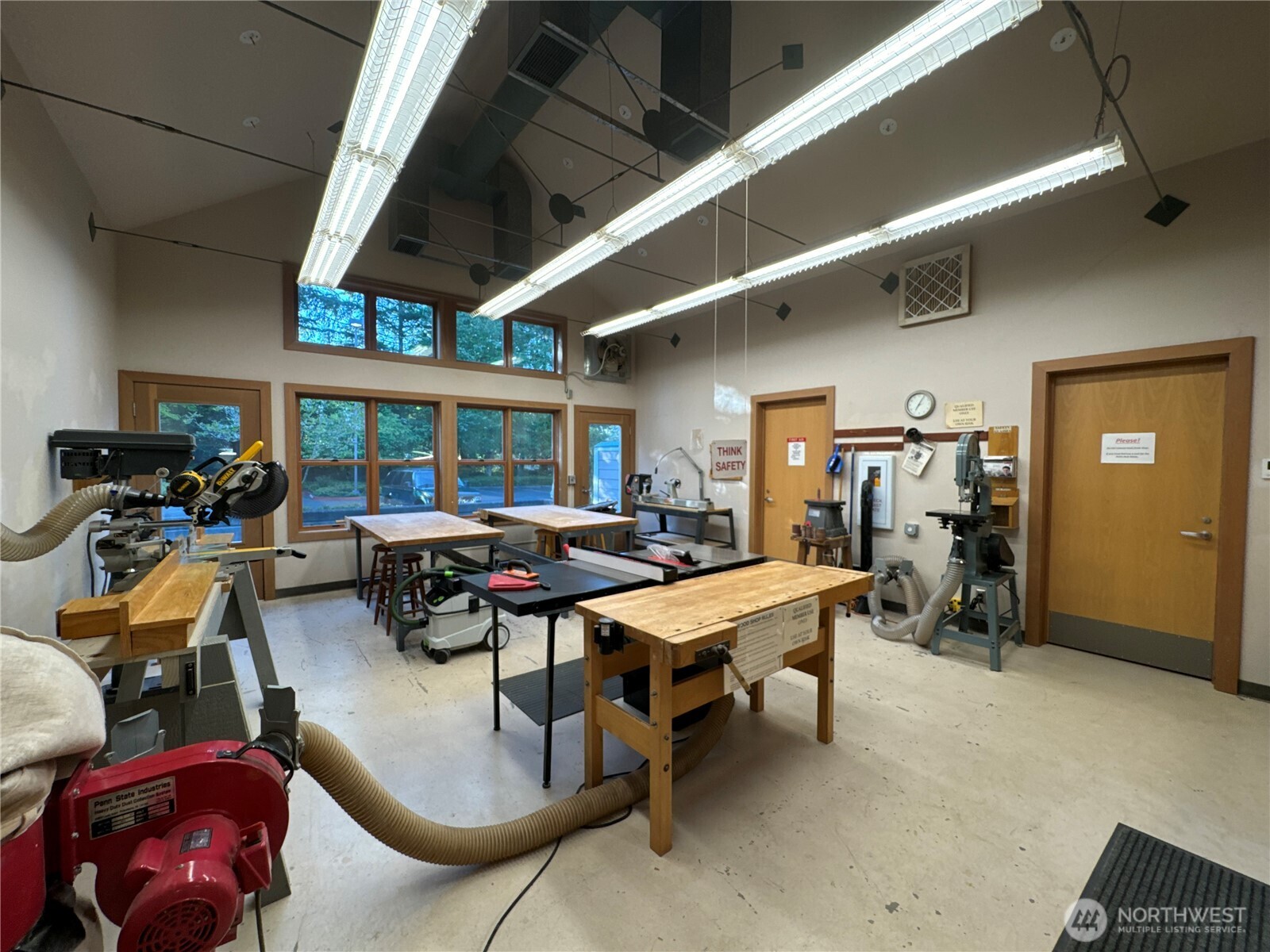 property viewer photo 30