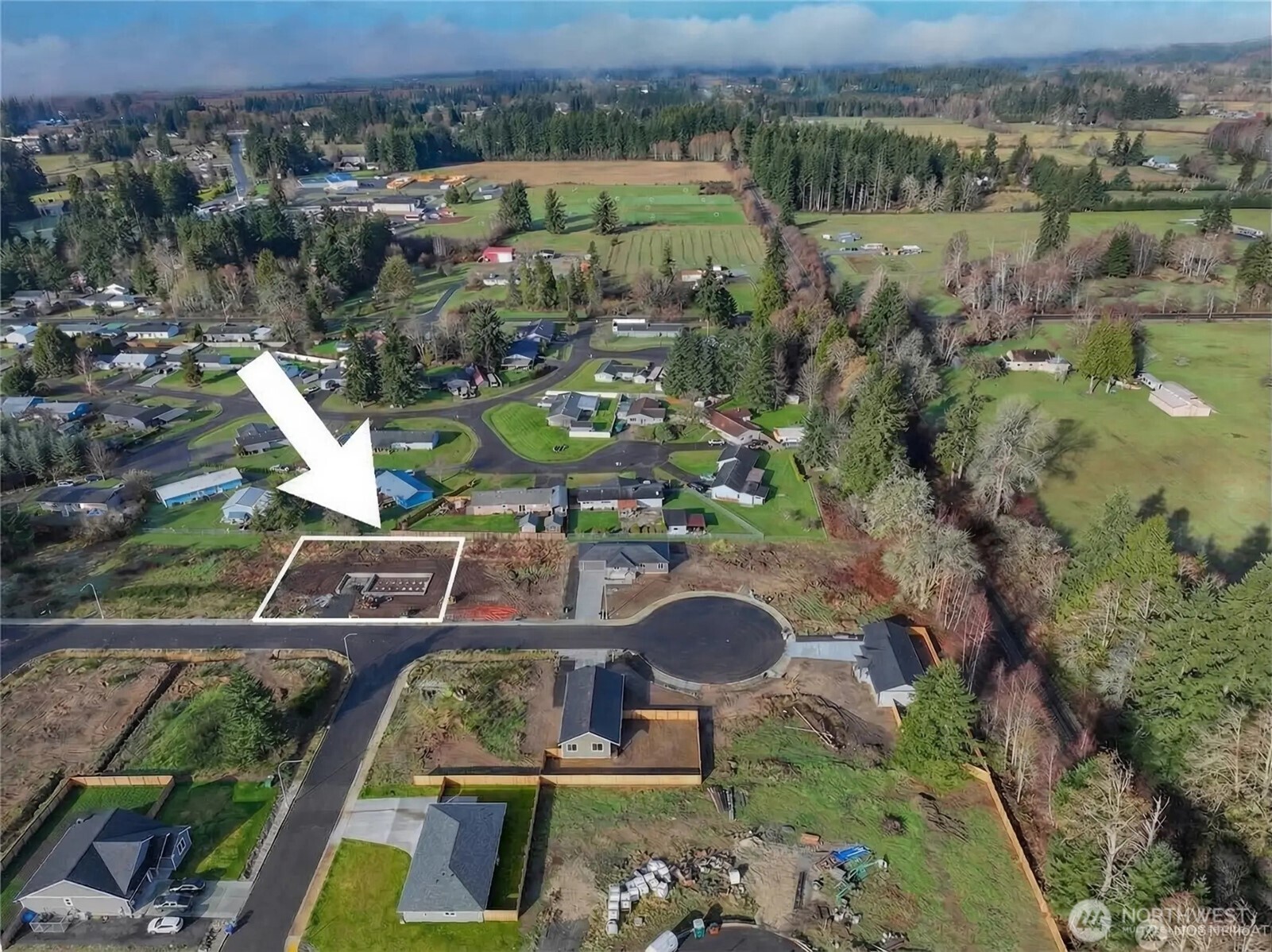 main property photo 5