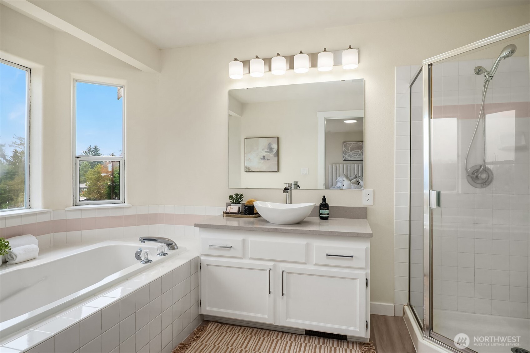 property viewer photo 11