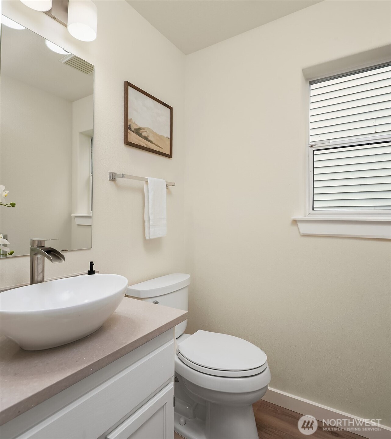 property viewer photo 15