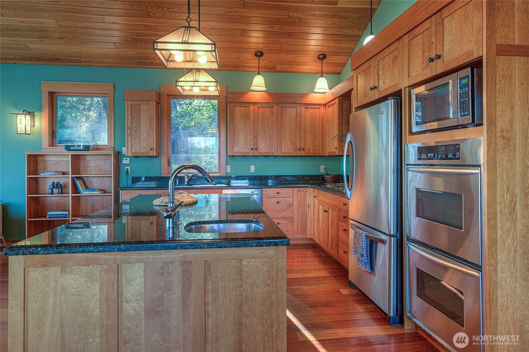 main property photo 14