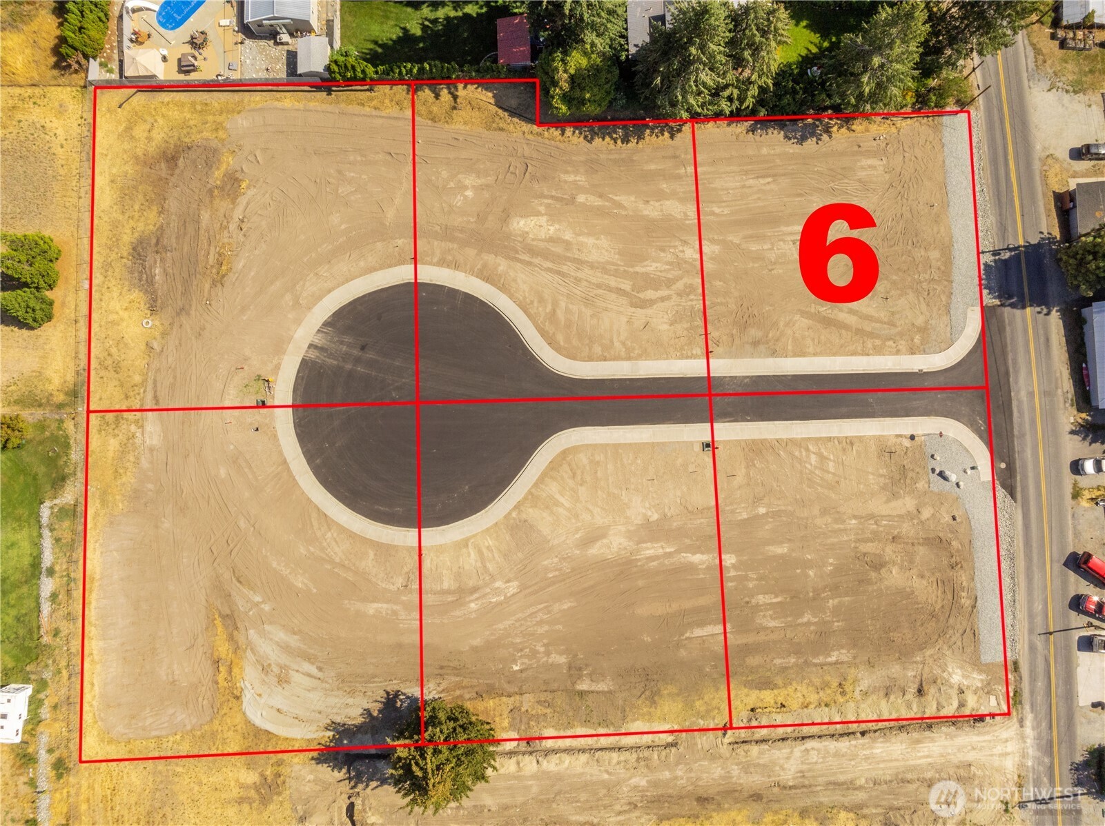 main property photo 4