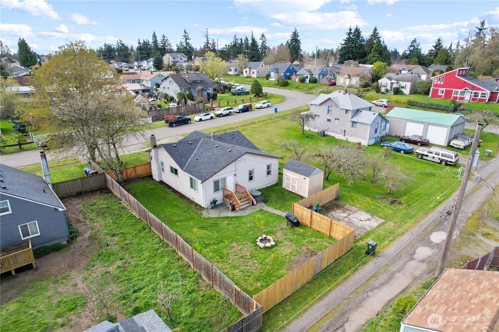 main property photo 12