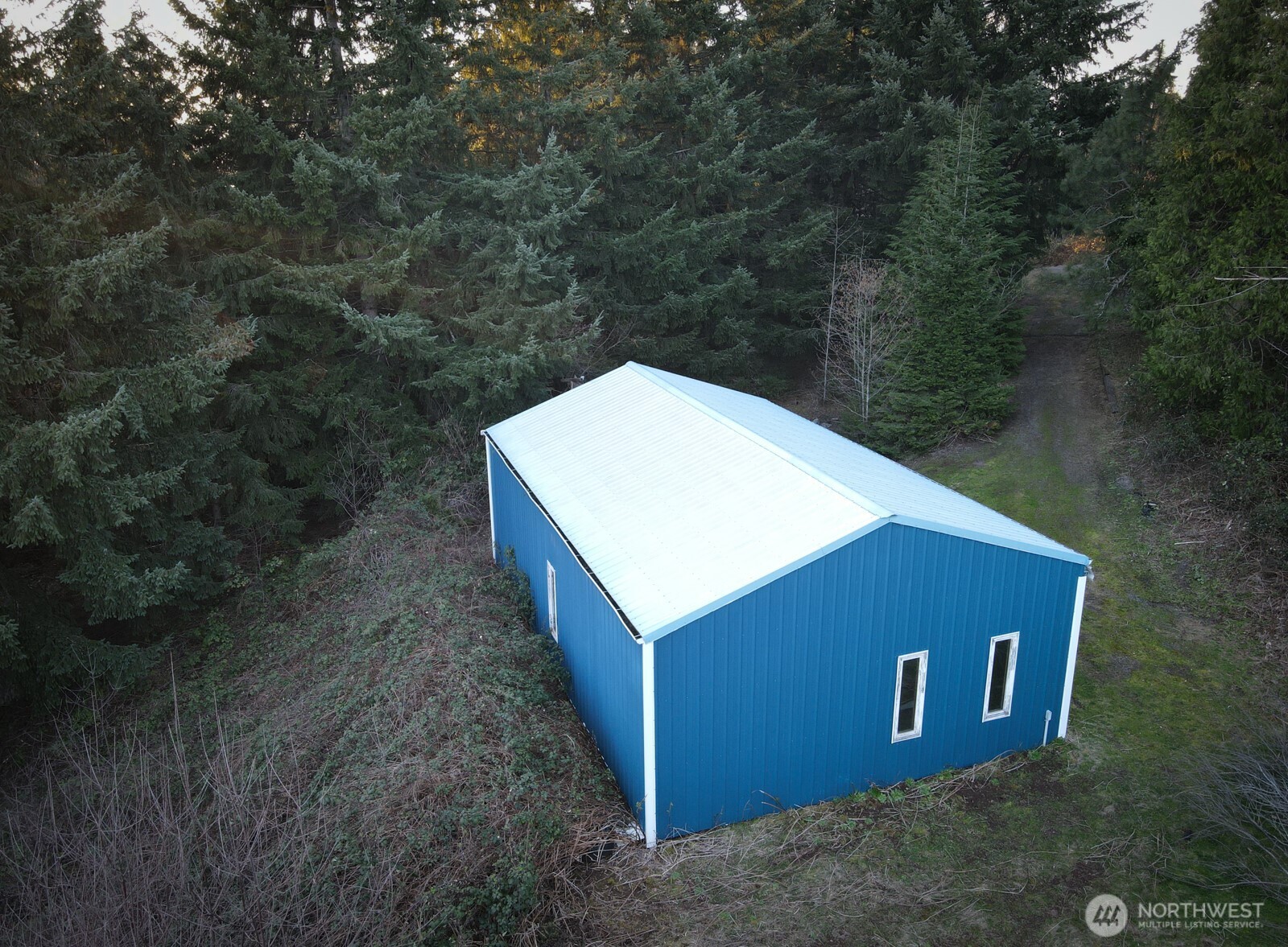 main property photo 31